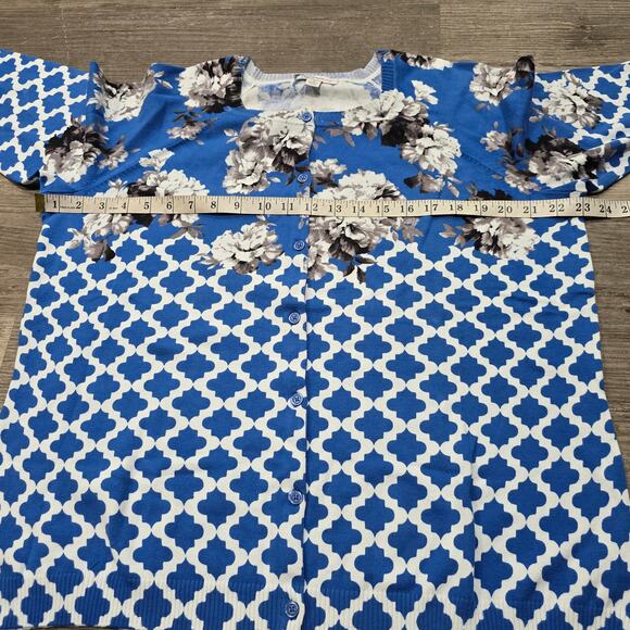 Isaac Mizrahi Live! Floral & Trellis Print Crew Neck 3/4 Sleeve Button Up Shirt - Picture 5 of 8